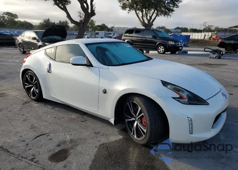 2019 Nissan 370Z Base z USA, uszkodzony, nr VIN JN1AZ4EH9KM421231